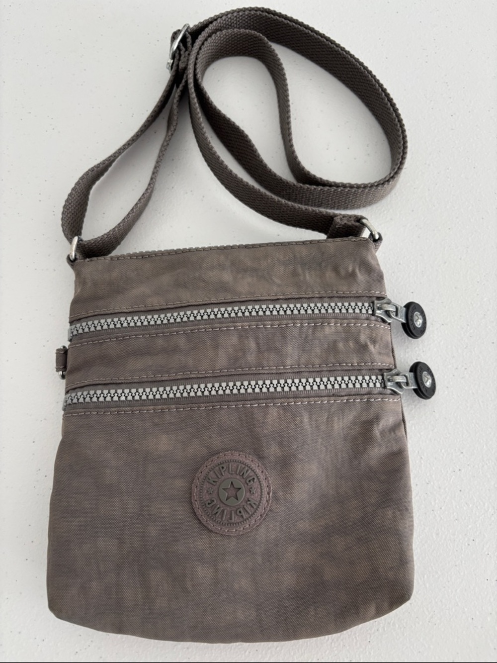 KIPLING Keiko nylon crossbody bag purse top zip closure 2 ext zip pockets grey